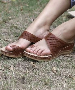 Best Sale ✔️ RXFSP Brown Asymmetrical Toe-Strap Slide - 👩 Women 🛒 -RXFSP-shop zu103240127 alt 2 tm1645217890