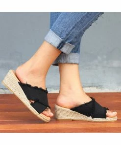 Hot Sale 🎁 RXFSP Black & Goldtone Chain-Accent 🩴 Sandal - 👩 Women ⭐ -RXFSP-shop zu106180203 alt 2 tm1653418454