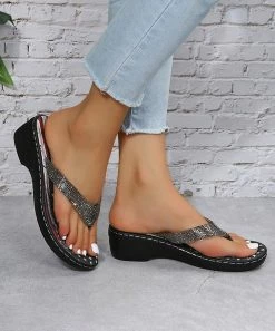 Top 10 😉 RXFSP Black Rhinestone-Accent Wedge 🩴 Sandal - 👩 Women 🔥 -RXFSP-shop zu107885022 alt 3 tm1659379174