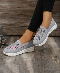 Deals 🧨 RXFSP Gray Floral Embroidered Slip-On 👟 Sneaker - 👩 Women 🌟 -RXFSP-shop zu109666649 alt 1 tm1665579232
