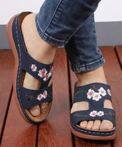 New 🔥 RXFSP Navy Embroidered 🩴 Sandal - 👩 Women 🌟